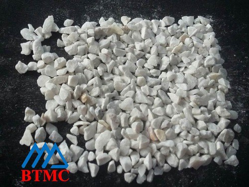 Đá hạt tự nhiên màu trắng DT01