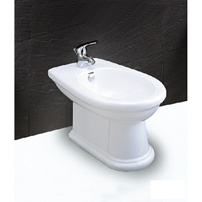 Bệ tiểu nữ Caesar B1031 và Vòi rửa B183C (Đủ bộ vòi )