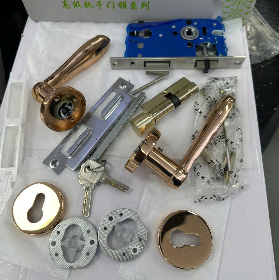 Bộ tay nắm khóa cửa màu vàng hồng Rose gold Miken YJ206-RG - Image 5
