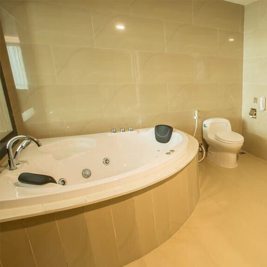 Bồn tắm massage Brother BY-8001 (1300x1300x650 mm) - Image 3