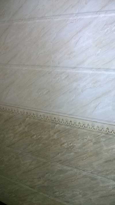 Gạch ốp vệ sinh 30x60 theo bộ 68021 - Image 3
