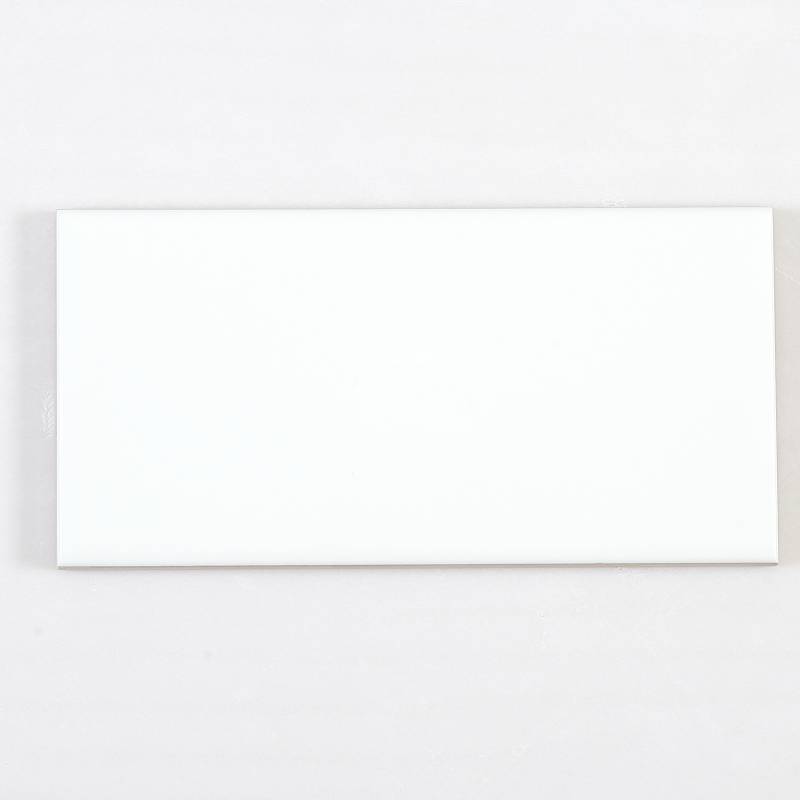 Gạch thẻ ốp tường màu trắng bóng vát 100x300 M1300X - Image 3