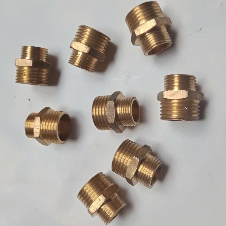Kép đồng nối dây cấp vòi nhập khẩu KD 005