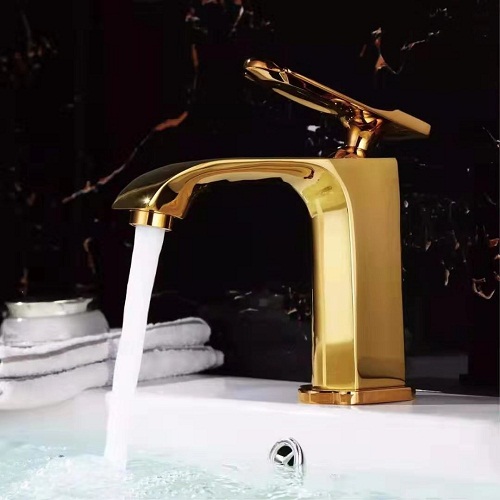 Vòi chậu lavabo nóng lạnh mạ đen LE-032 - Image 4